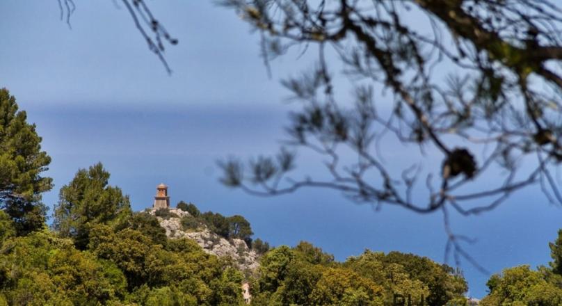 Feel the other Mallorca. The North. In the mountains at Valdemossa. PURE view.