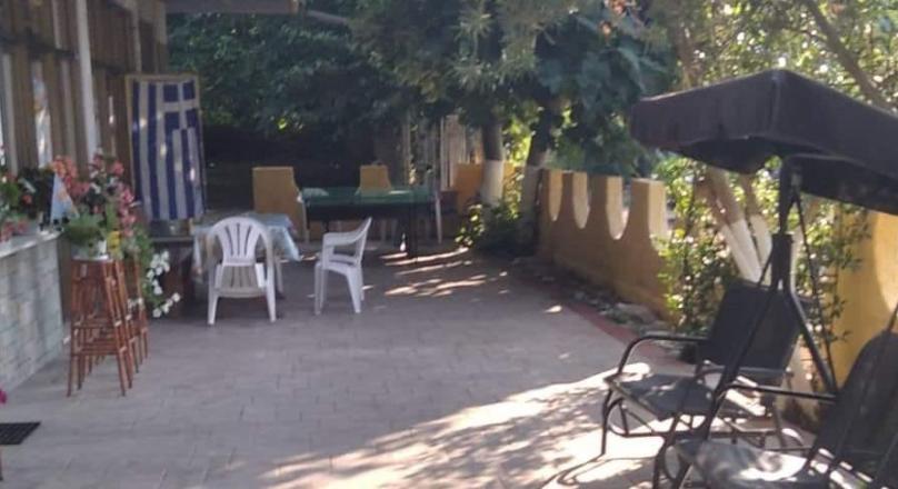 Buy a successful apartment/studio boutique hotel 100 meters from the beach