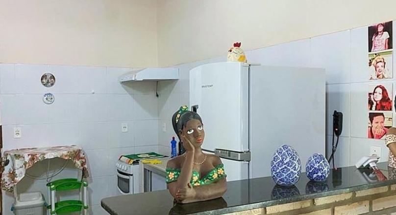 sale of a house with easy access to restaurants