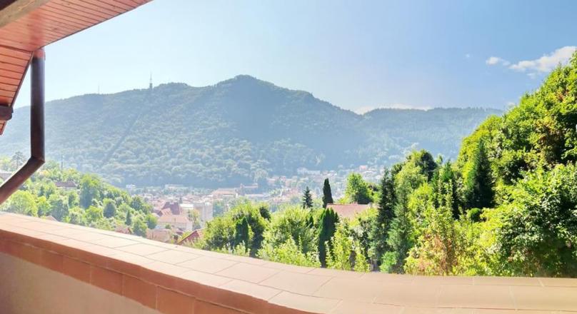 On aristocratic alignment, Brasov Historical Center