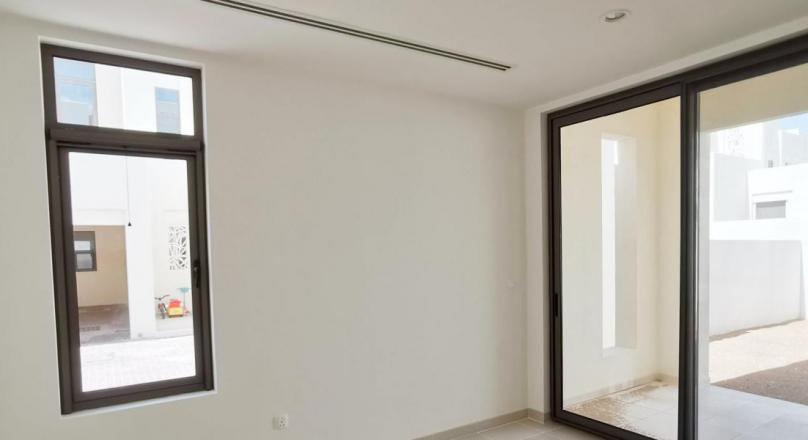 4+Study+Maids For Sale