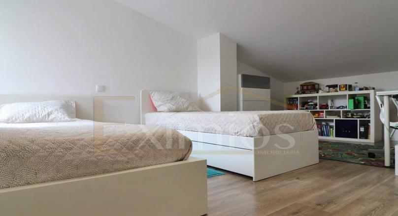 REFURBISHED T2+1 DUPLEX APARTMENT FOR SALE 