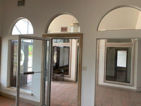 8,000+ SF Commercial Space - 611 Lincoln Ave, Robstown, TX