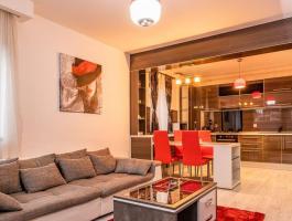 Regim villa, with garden, yard and own garage