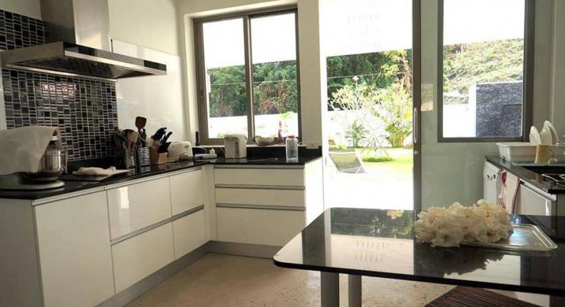 Phuket quality real estate offers for sale this beauty of a villa