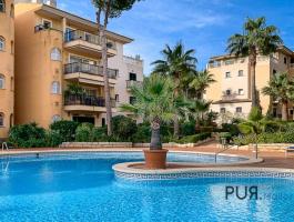 Apartment with terrace, parking space and communal pool