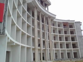 SEMI FINISHED MODERN HOTEL AT BAHARI BEACH FOR SALE.