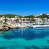 New construction directly on the sea. Apartments with sea view.